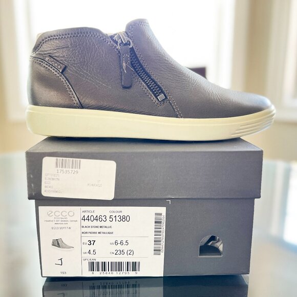 Ecco Soft 7 Low Ankle Leather Zip Bootie Black Stone Metallic Women's 6/EU 37 - Picture 2 of 6